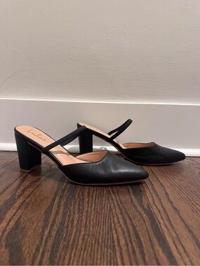 Lulu's Black Pointed Mary Jane Mule Heels